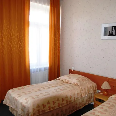 Palac Polonia 2*