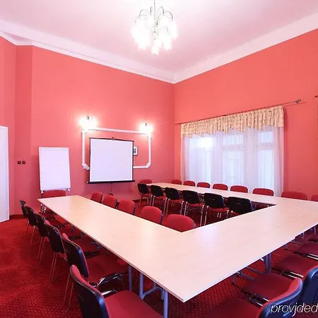 Palac Polonia 2* Lodz